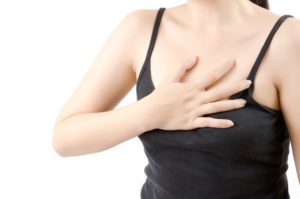 ההבדלים בין התקף חרדה לסימנים לשיבוש בתפקוד הלב